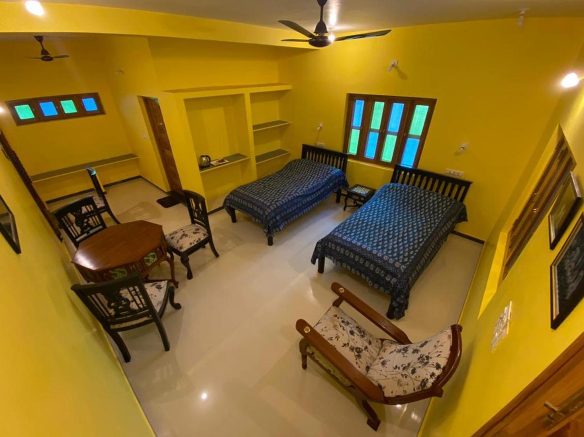 Sharad Baug Homestay Бхудж Экстерьер фото