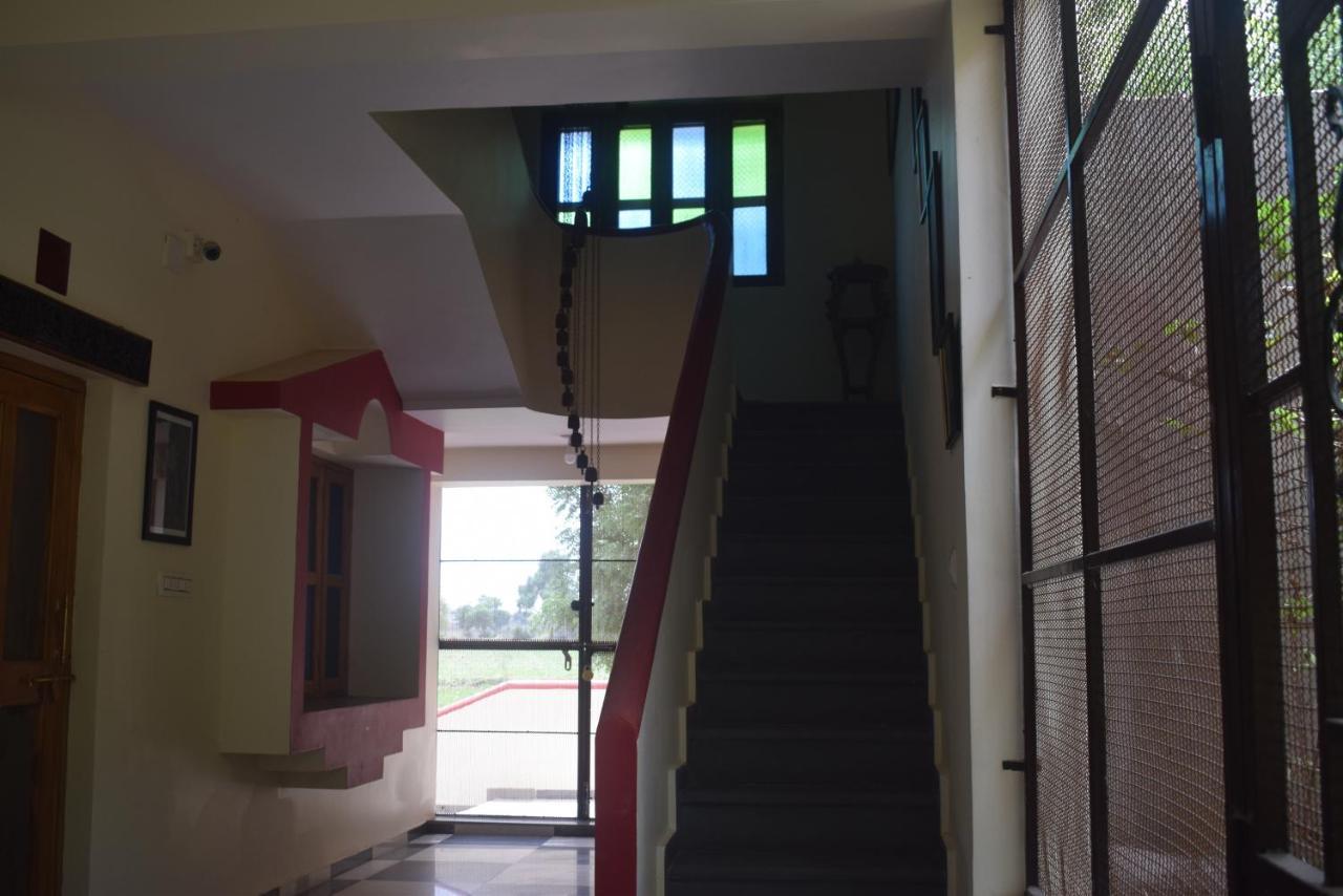 Sharad Baug Homestay Бхудж Экстерьер фото