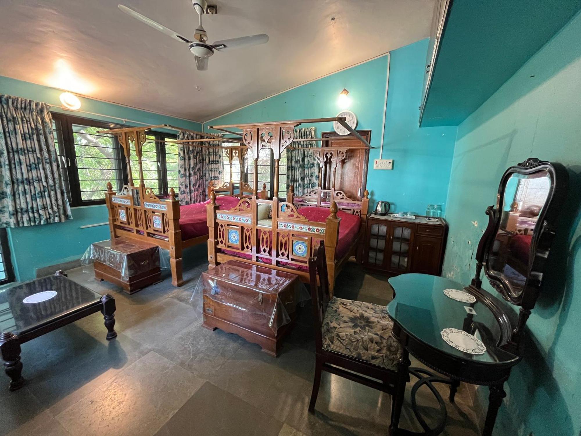 Sharad Baug Homestay Бхудж Экстерьер фото